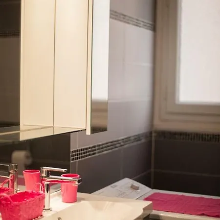 Neptune Plage Appartement *